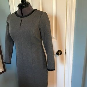 Talbots Gray Dress knit w faux leather trim size 4 dress with 3/4 length sleeves